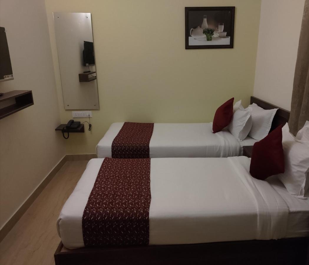 Hotel Bangalore Airport Inn, Near Kempegowda Airport, Airport Pickup & Drop Available 24X7 Devanahalli Exteriér fotografie